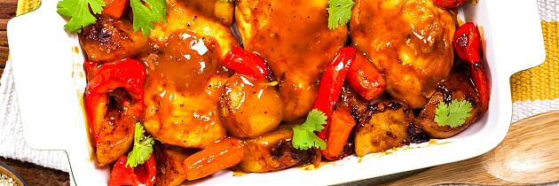 Når kyllingfilet får bade i paprika, blir den ekstra saftig