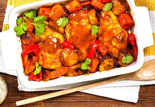 Når kyllingfilet får bade i paprika, blir den ekstra saftig