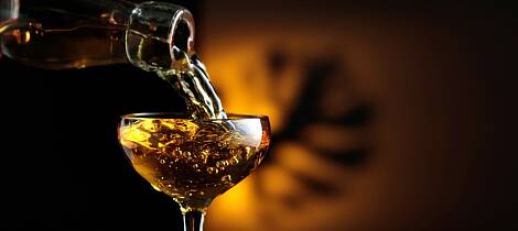 Oppdag den søte hemmeligheten fra Champagne - ratafia