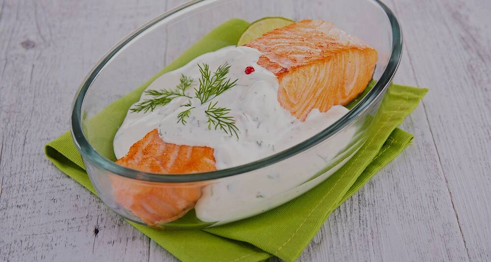 Ovnsbakt laks med syltede grønnsaker og pepperrotkrem