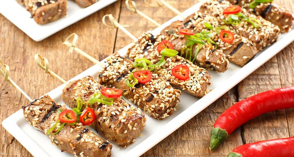 Kyllingkebab inspirert av Indonesia