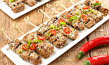 Kyllingkebab inspirert av Indonesia
