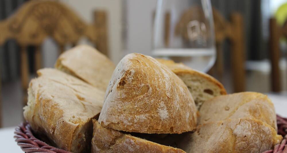 Urtebrød med solsikkefrø og ost