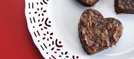 Bak hjertebrownies tll Valentines