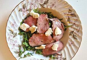 Andebrystsalat med chevre og appelsin