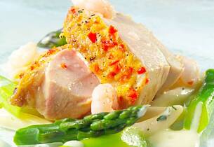 Kyllingfilet med reker og asparges
