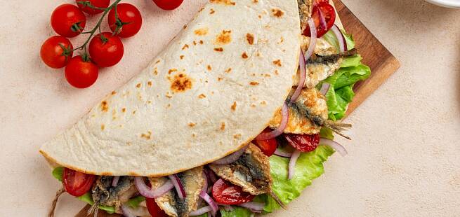 Fisk som håndmat: Piadina med stekt småsild eller sardin fra boks
