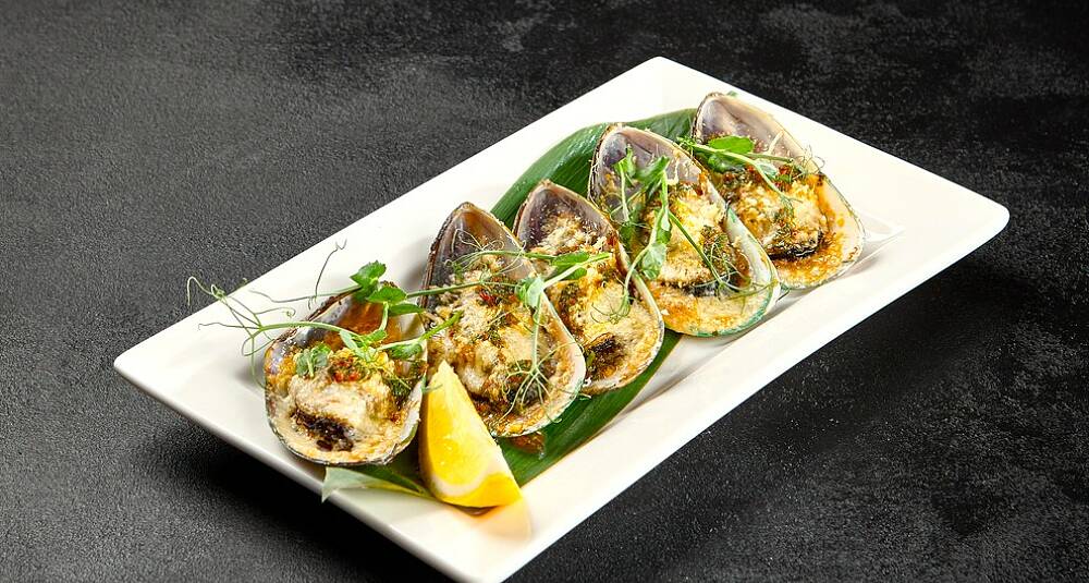 Moules Mustard - gratinerte blåskjell med sennep