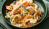 Pasta med laks og reker på italiensk vis
