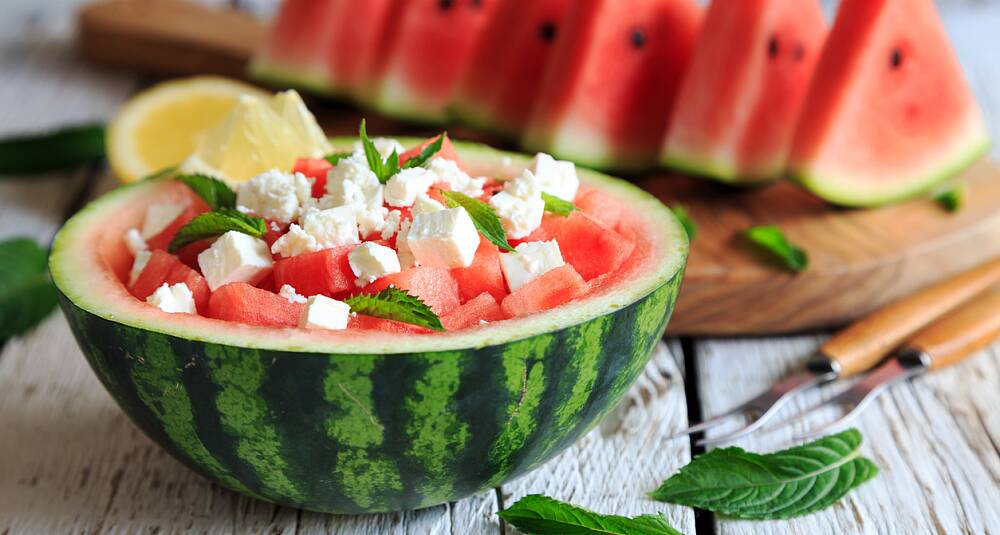 A cool summerbreeze - sommerlig salat med vannmelon, mynte og fetaost - salat