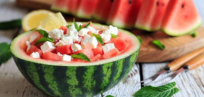 A cool summerbreeze - sommerlig salat med vannmelon, mynte og fetaost - salat