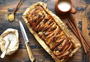 Vi får ikke nok av kanelboller; lag dem som et brytebrød og det rekker til flere