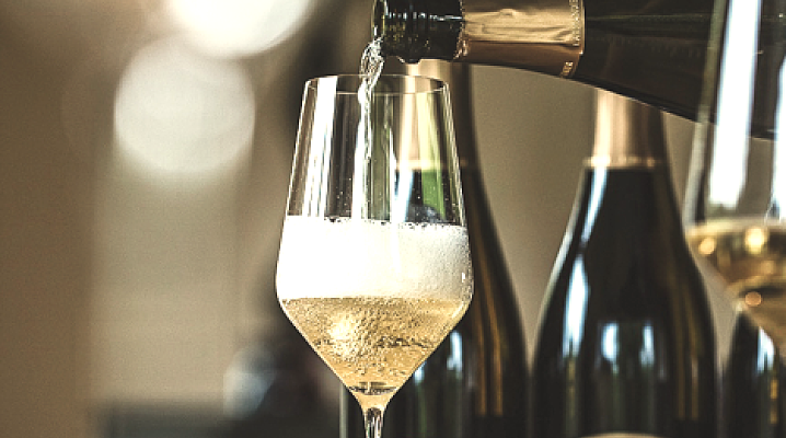 Gled deg til strålende champagner blant januarnyhetene