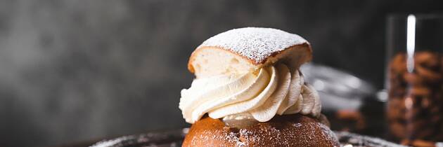 Inviter til bollefest på fastelavn