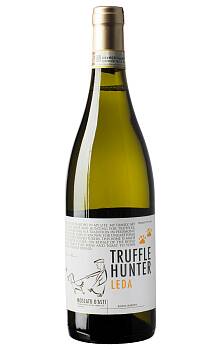 Leda the Truffle Hunter Moscato d'Asti