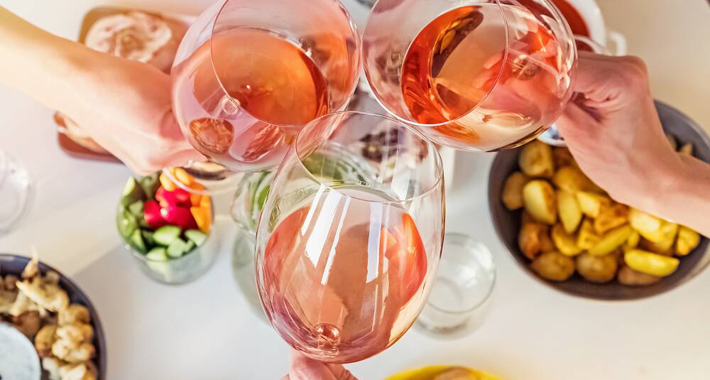 Smak 10 sommerviner til nydelig grillmat på Kullt