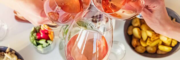 Smak 10 sommerviner til nydelig grillmat på Kullt