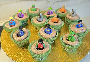 Sjokolademuffins med kinder ostekrem-glasur